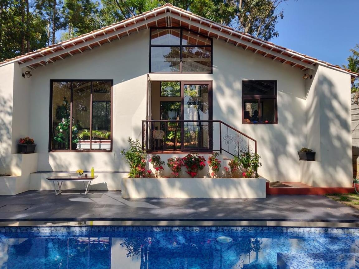 Aakriti Homestay Chikmagalur Exterior photo